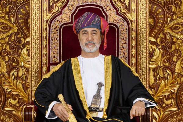 Sultan Haitham Congratulates King Hamad on Bahrain National Day