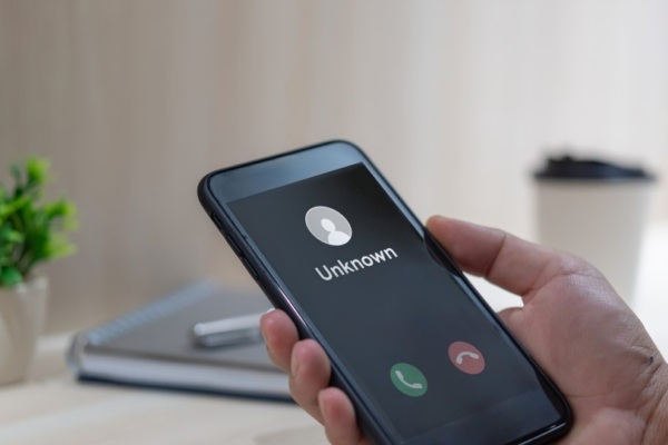 Meta Warns Iran May Block WhatsApp Over Espionage Allegations