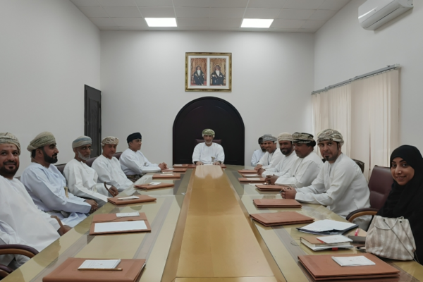 Minister Visits Muscat College To Review Academic Developments
