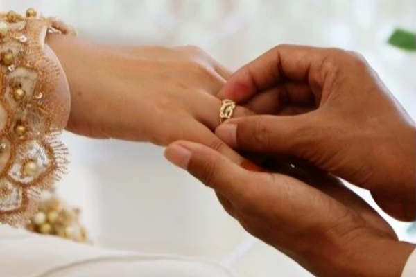 Malaysia Warns Foreign Workers Against Marrying Locals Illegally